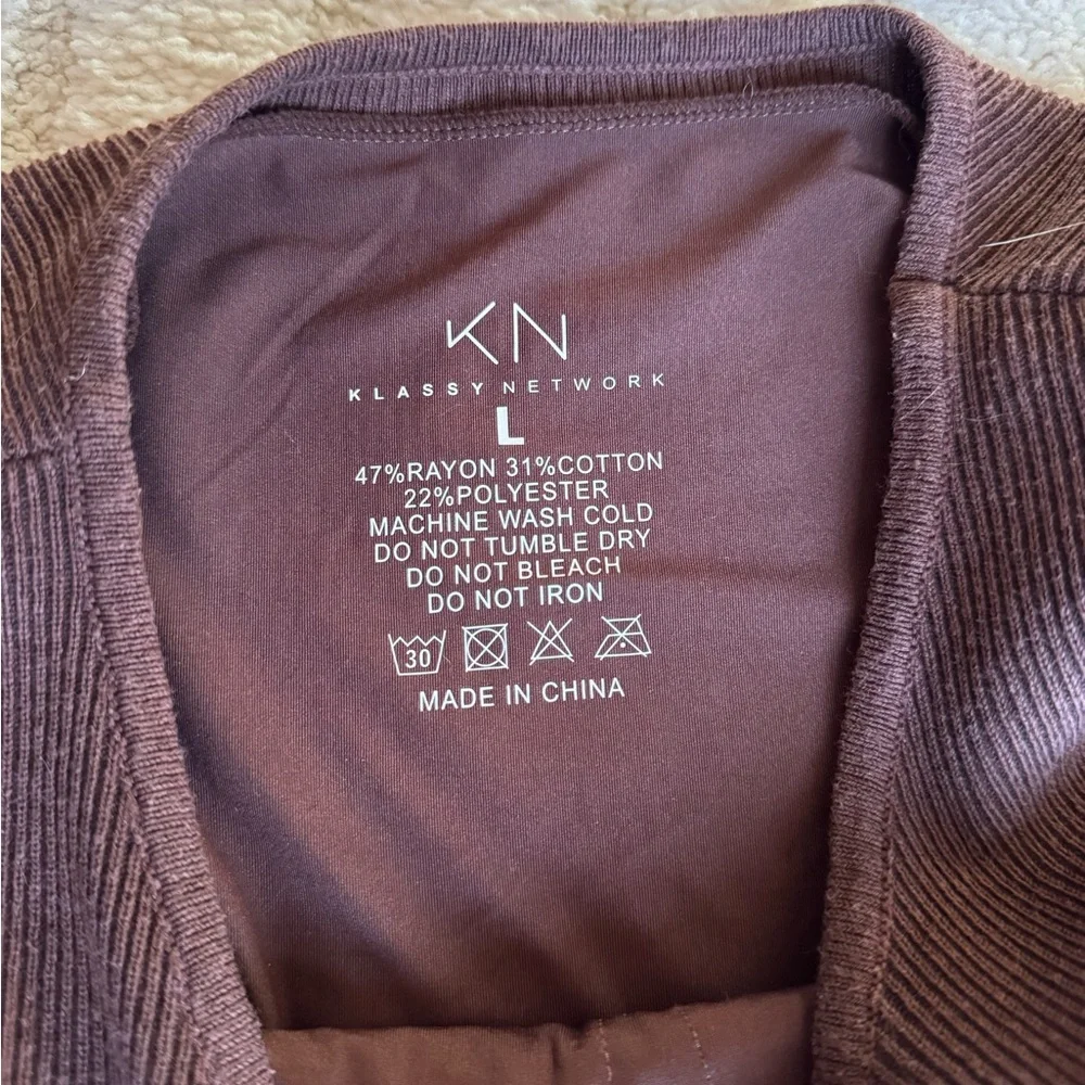 Brown Ribbed Tank Top - Picture 4 of 4